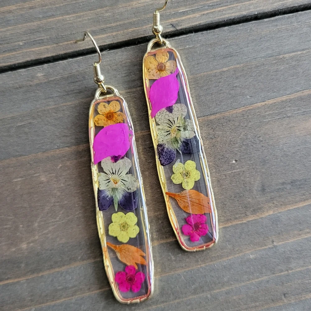Mixed Flower Resin Earrings- Handmade Earrings- Resin Shapes- Resin Pendants- Re - Picture 4 of 8
